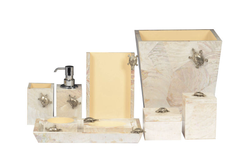 Kabibi shell onlay bath set with silver plated sea turtle accent